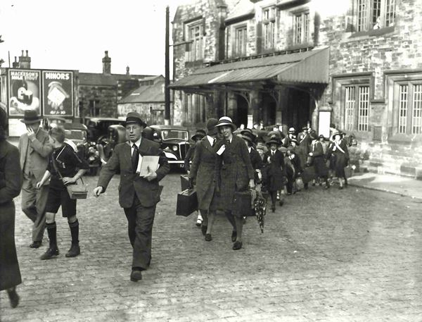 Photo of evacuees at Lancaster Railway Station.